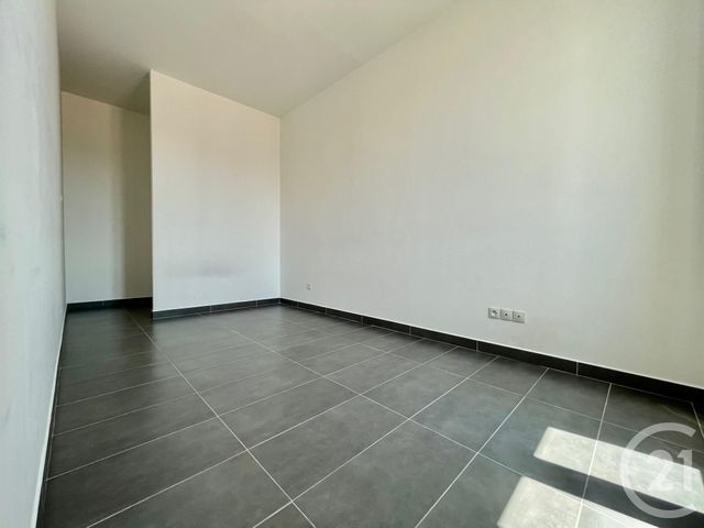 Afficher la photo en grand Appartement T2 à louer - 2 pièces - 39.61 m2 - MARSEILLE - 13004 - PROVENCE-ALPES-COTE-D-AZUR - Century 21 Immo-Conseil