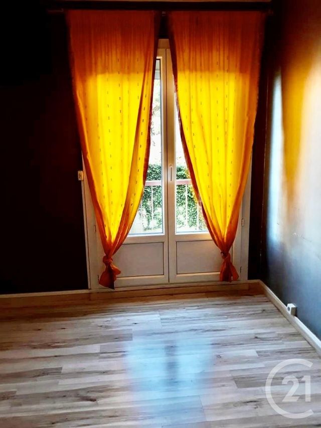 Afficher la photo en grand Appartement T3 à louer - 3 pièces - 80.0 m2 - ROGNAC - 13 - PROVENCE-ALPES-COTE-D-AZUR - Century 21 Immo-Conseil