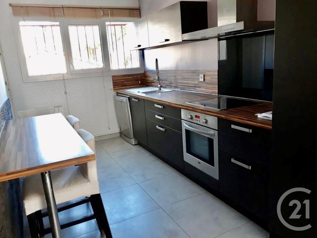Afficher la photo en grand Appartement T3 à louer - 3 pièces - 80.0 m2 - ROGNAC - 13 - PROVENCE-ALPES-COTE-D-AZUR - Century 21 Immo-Conseil