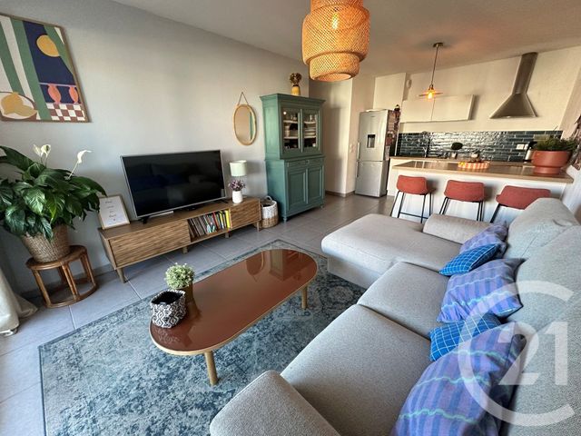 Appartement à louer - 3 pièces - 57.3 m2 - MARSEILLE - 13013 - PROVENCE-ALPES-COTE-D-AZUR - Century 21 Immo-Conseil