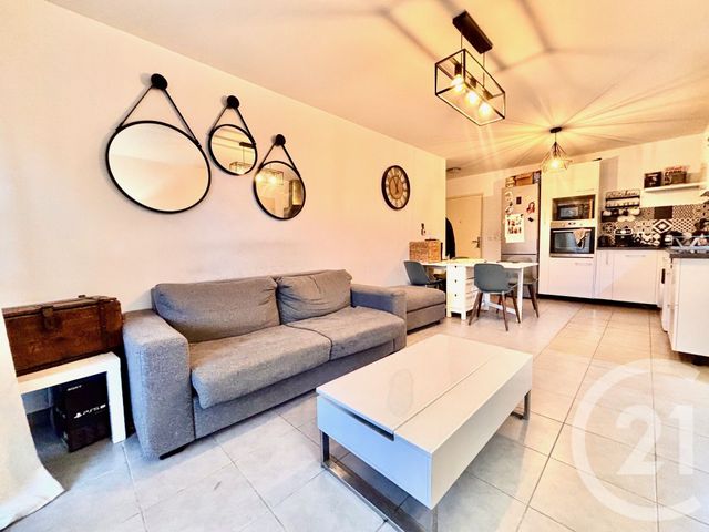 Appartement T2 à louer - 2 pièces - 43.53 m2 - MARSEILLE - 13013 - PROVENCE-ALPES-COTE-D-AZUR - Century 21 Immo-Conseil