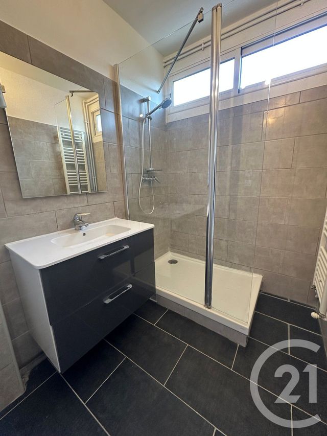 Appartement T3 à louer - 3 pièces - 61.0 m2 - MARSEILLE - 13013 - PROVENCE-ALPES-COTE-D-AZUR - Century 21 Immo-Conseil