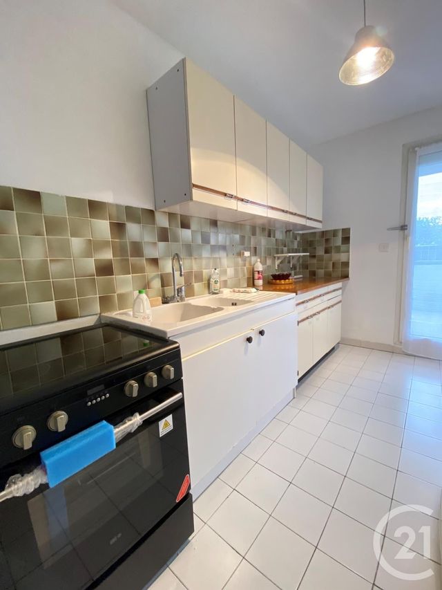 Appartement T2 à louer - 2 pièces - 46.01 m2 - MARSEILLE - 13013 - PROVENCE-ALPES-COTE-D-AZUR - Century 21 Immo-Conseil