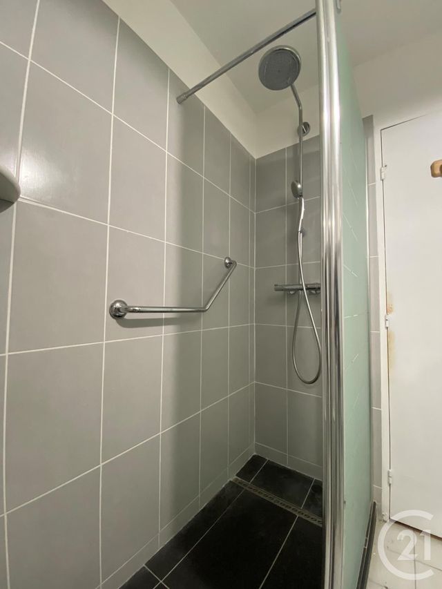 Appartement T2 à louer - 2 pièces - 46.01 m2 - MARSEILLE - 13013 - PROVENCE-ALPES-COTE-D-AZUR - Century 21 Immo-Conseil