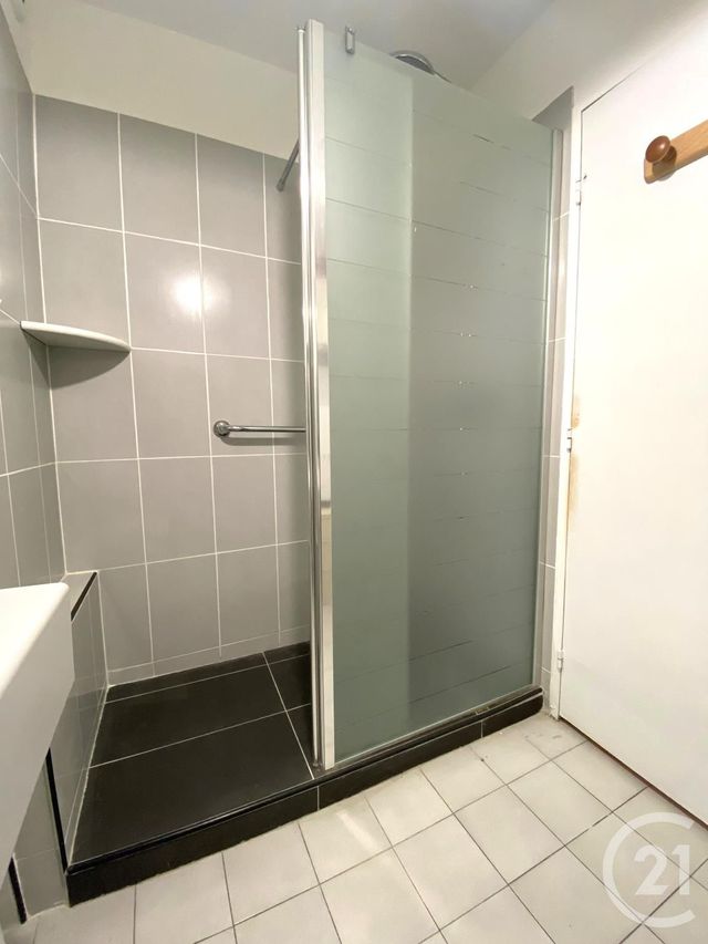 Appartement T2 à louer - 2 pièces - 46.01 m2 - MARSEILLE - 13013 - PROVENCE-ALPES-COTE-D-AZUR - Century 21 Immo-Conseil