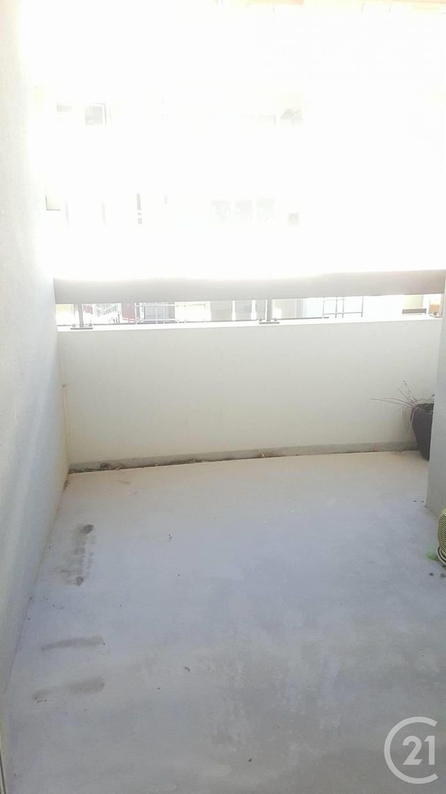 Afficher la photo en grand Appartement Studio à louer - 1 pièce - 27.63 m2 - MARSEILLE - 13014 - PROVENCE-ALPES-COTE-D-AZUR - Century 21 Immo-Conseil