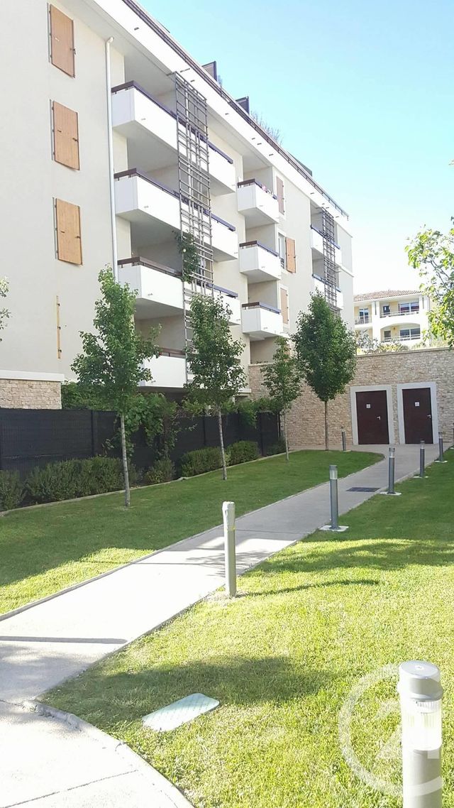 Afficher la photo en grand Appartement Studio à louer - 1 pièce - 27.63 m2 - MARSEILLE - 13014 - PROVENCE-ALPES-COTE-D-AZUR - Century 21 Immo-Conseil