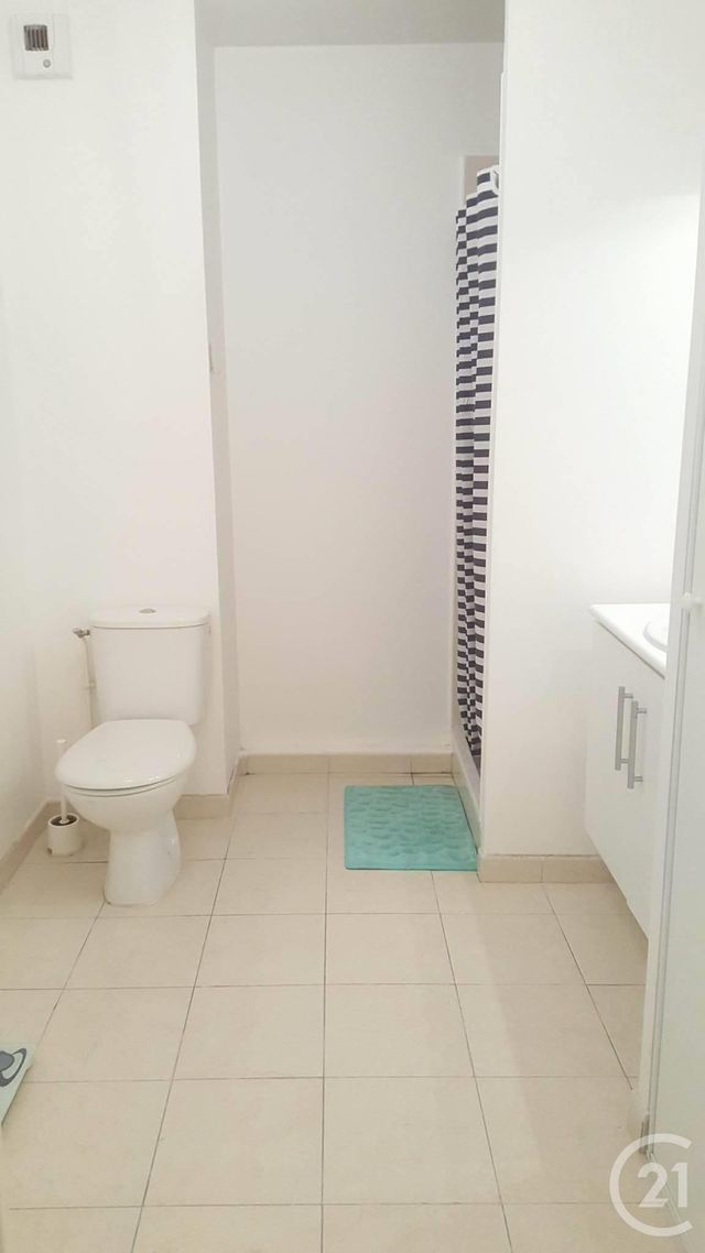 Afficher la photo en grand Appartement Studio à louer - 1 pièce - 27.63 m2 - MARSEILLE - 13014 - PROVENCE-ALPES-COTE-D-AZUR - Century 21 Immo-Conseil