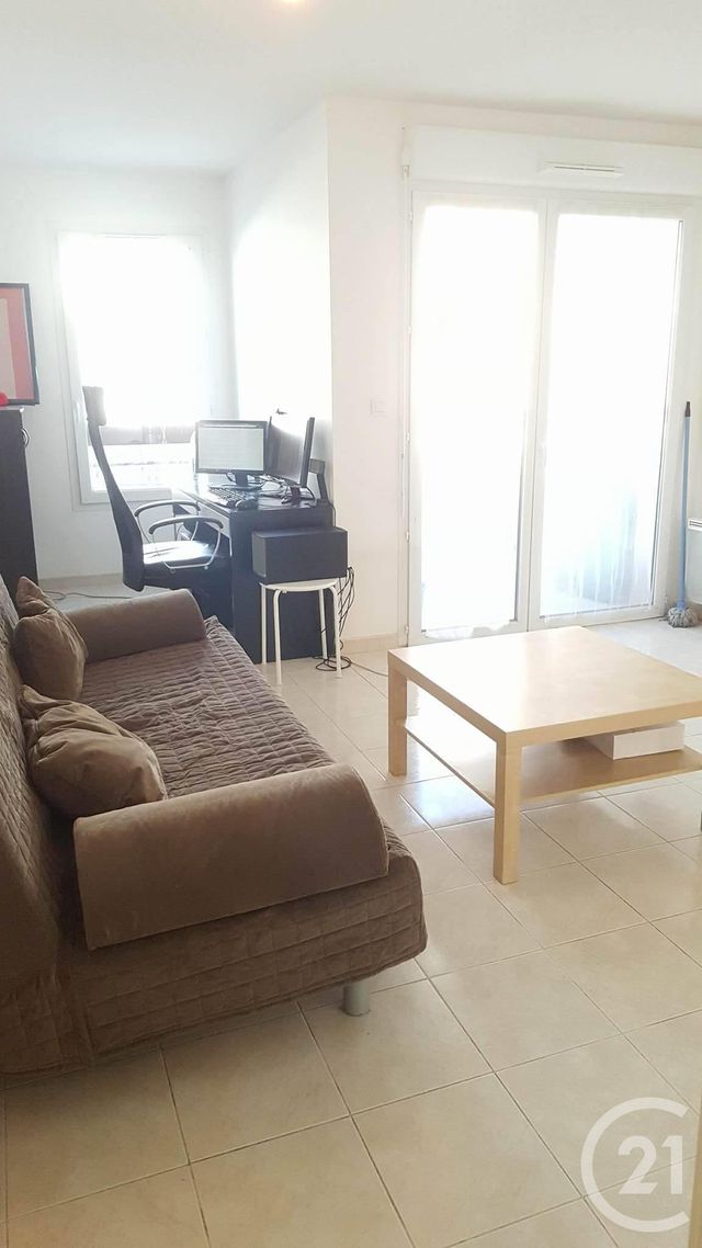 Afficher la photo en grand Appartement Studio à louer - 1 pièce - 27.63 m2 - MARSEILLE - 13014 - PROVENCE-ALPES-COTE-D-AZUR - Century 21 Immo-Conseil