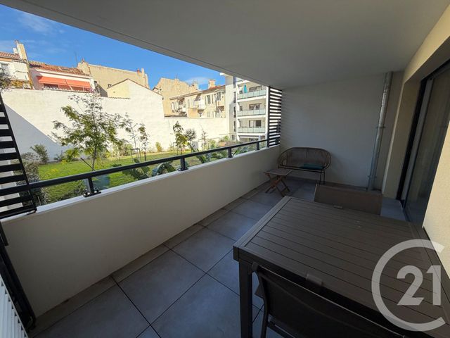 Afficher la photo en grand Appartement à louer - 3 pièces - 58.89 m2 - MARSEILLE - 13006 - PROVENCE-ALPES-COTE-D-AZUR - Century 21 Immo-Conseil