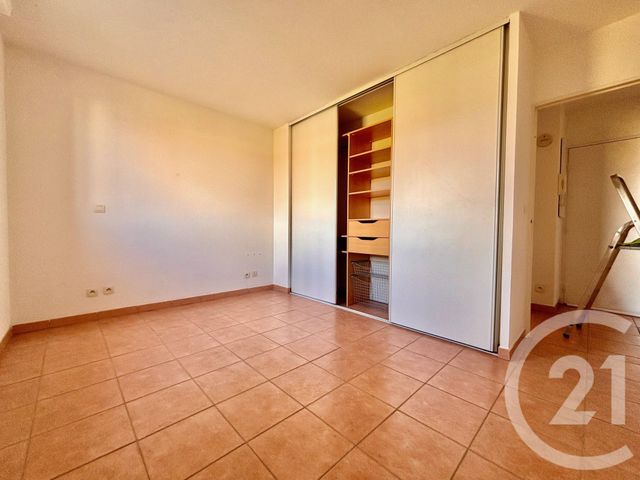 Appartement T2 à louer - 2 pièces - 52.26 m2 - MARSEILLE - 13013 - PROVENCE-ALPES-COTE-D-AZUR - Century 21 Immo-Conseil