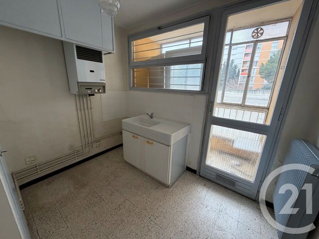 Appartement T2 à louer - 2 pièces - 44.67 m2 - MARSEILLE - 13013 - PROVENCE-ALPES-COTE-D-AZUR - Century 21 Immo-Conseil
