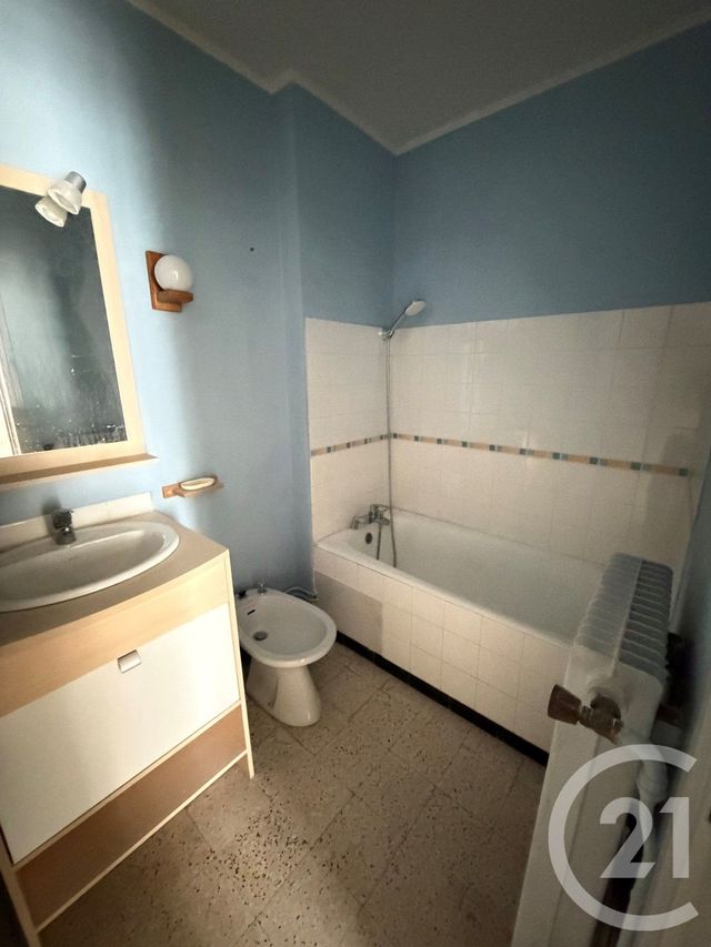 Appartement T2 à louer - 2 pièces - 44.67 m2 - MARSEILLE - 13013 - PROVENCE-ALPES-COTE-D-AZUR - Century 21 Immo-Conseil