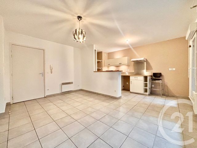 Appartement T2 à louer - 2 pièces - 39.3 m2 - MARSEILLE - 13004 - PROVENCE-ALPES-COTE-D-AZUR - Century 21 Immo-Conseil
