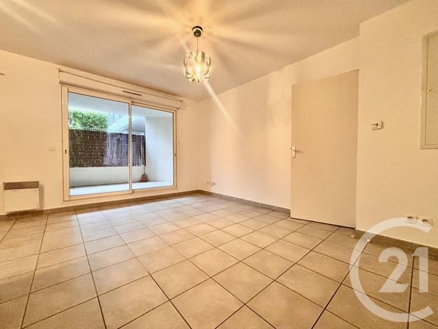 Appartement T2 à louer - 2 pièces - 39.3 m2 - MARSEILLE - 13004 - PROVENCE-ALPES-COTE-D-AZUR - Century 21 Immo-Conseil
