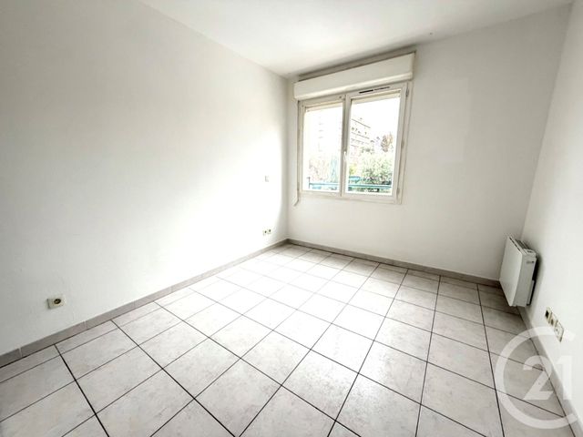 Appartement à louer - 3 pièces - 60.23 m2 - MARSEILLE - 13010 - PROVENCE-ALPES-COTE-D-AZUR - Century 21 Immo-Conseil