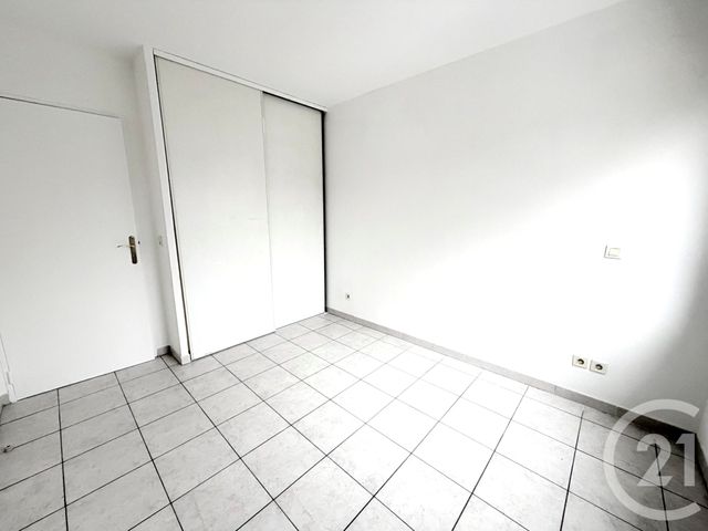 Appartement à louer - 3 pièces - 60.23 m2 - MARSEILLE - 13010 - PROVENCE-ALPES-COTE-D-AZUR - Century 21 Immo-Conseil