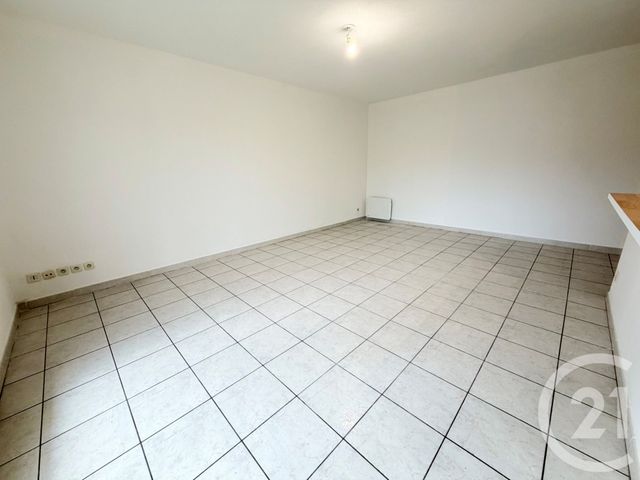 Appartement à louer - 3 pièces - 60.23 m2 - MARSEILLE - 13010 - PROVENCE-ALPES-COTE-D-AZUR - Century 21 Immo-Conseil