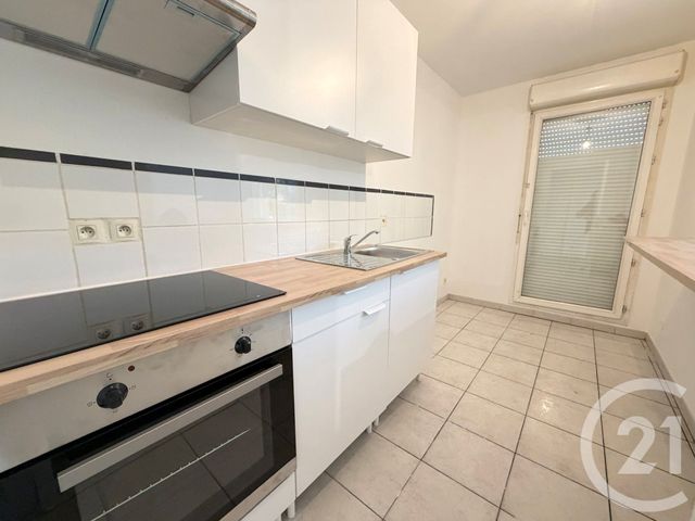 Appartement à louer - 3 pièces - 60.23 m2 - MARSEILLE - 13010 - PROVENCE-ALPES-COTE-D-AZUR - Century 21 Immo-Conseil