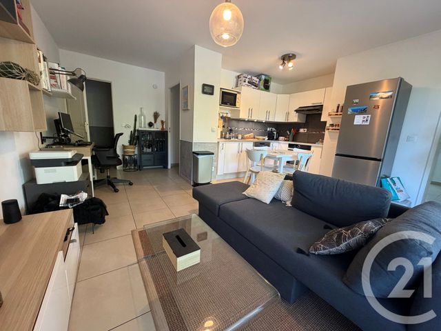 Appartement T3 à louer - 3 pièces - 60.08 m2 - MARSEILLE - 13010 - PROVENCE-ALPES-COTE-D-AZUR - Century 21 Immo-Conseil