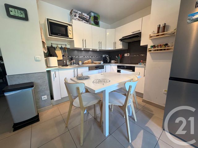 Appartement T3 à louer - 3 pièces - 60.08 m2 - MARSEILLE - 13010 - PROVENCE-ALPES-COTE-D-AZUR - Century 21 Immo-Conseil