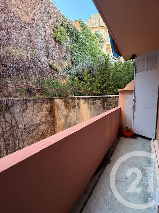 Appartement T3 à louer - 3 pièces - 67.8 m2 - MARSEILLE - 13007 - PROVENCE-ALPES-COTE-D-AZUR - Century 21 Immo-Conseil