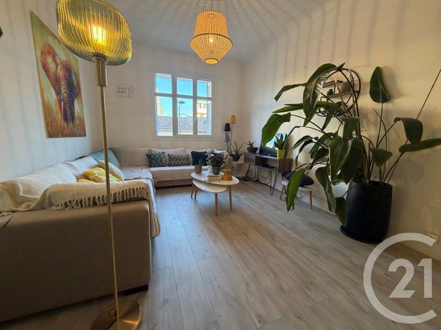 Appartement T3 à louer - 3 pièces - 67.8 m2 - MARSEILLE - 13007 - PROVENCE-ALPES-COTE-D-AZUR - Century 21 Immo-Conseil