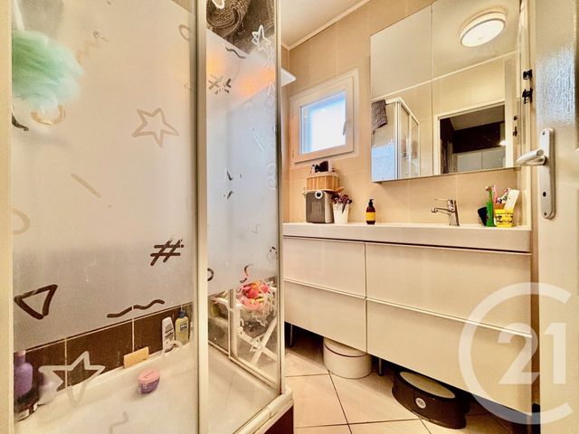 Appartement à louer - 3 pièces - 64.62 m2 - MARSEILLE - 13013 - PROVENCE-ALPES-COTE-D-AZUR - Century 21 Immo-Conseil