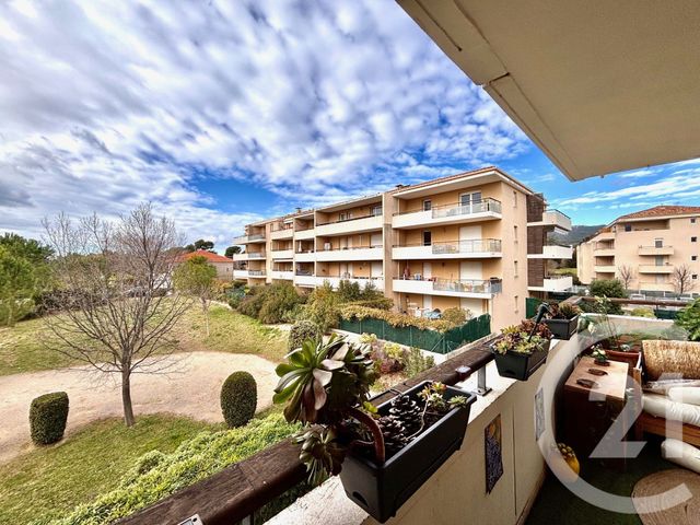 Appartement à louer - 3 pièces - 64.62 m2 - MARSEILLE - 13013 - PROVENCE-ALPES-COTE-D-AZUR - Century 21 Immo-Conseil