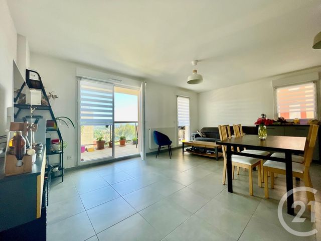 Appartement à louer - 3 pièces - 63.35 m2 - MARSEILLE - 13013 - PROVENCE-ALPES-COTE-D-AZUR - Century 21 Immo-Conseil
