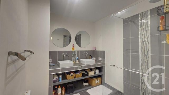 Appartement T2 à louer - 2 pièces - 40.72 m2 - MARSEILLE - 13013 - PROVENCE-ALPES-COTE-D-AZUR - Century 21 Immo-Conseil