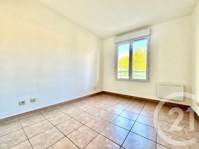 Appartement T2 à louer - 2 pièces - 38.33 m2 - MARSEILLE - 13013 - PROVENCE-ALPES-COTE-D-AZUR - Century 21 Immo-Conseil