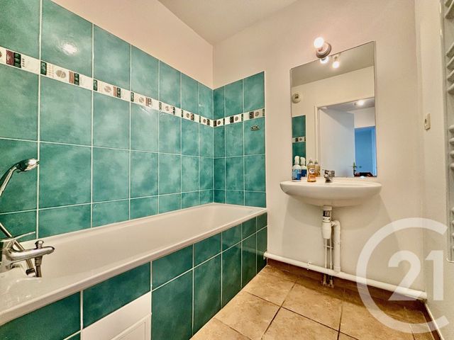 Appartement T2 à louer - 2 pièces - 38.33 m2 - MARSEILLE - 13013 - PROVENCE-ALPES-COTE-D-AZUR - Century 21 Immo-Conseil