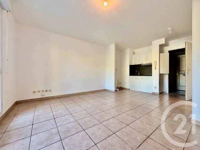Appartement T2 à louer - 2 pièces - 38.33 m2 - MARSEILLE - 13013 - PROVENCE-ALPES-COTE-D-AZUR - Century 21 Immo-Conseil