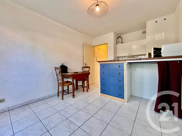 Appartement Studio à louer - 1 pièce - 17.63 m2 - MARSEILLE - 13011 - PROVENCE-ALPES-COTE-D-AZUR - Century 21 Immo-Conseil