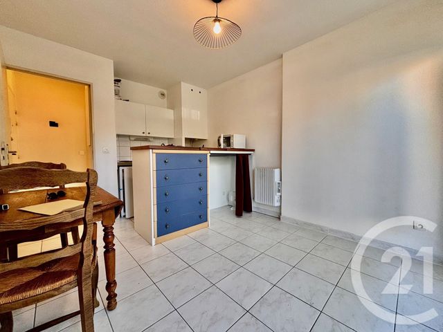 Appartement Studio à louer - 1 pièce - 17.63 m2 - MARSEILLE - 13011 - PROVENCE-ALPES-COTE-D-AZUR - Century 21 Immo-Conseil