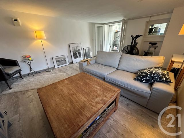 Appartement à louer - 2 pièces - 46.66 m2 - MARSEILLE - 13013 - PROVENCE-ALPES-COTE-D-AZUR - Century 21 Immo-Conseil