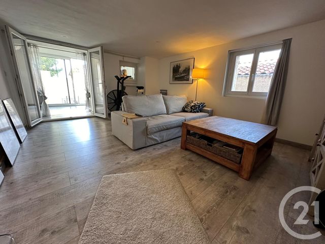 Appartement à louer - 2 pièces - 46.66 m2 - MARSEILLE - 13013 - PROVENCE-ALPES-COTE-D-AZUR - Century 21 Immo-Conseil