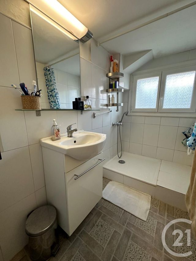 Appartement à louer - 2 pièces - 46.66 m2 - MARSEILLE - 13013 - PROVENCE-ALPES-COTE-D-AZUR - Century 21 Immo-Conseil