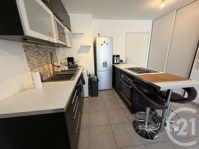 Appartement T2 à louer - 2 pièces - 39.96 m2 - MARSEILLE - 13013 - PROVENCE-ALPES-COTE-D-AZUR - Century 21 Immo-Conseil