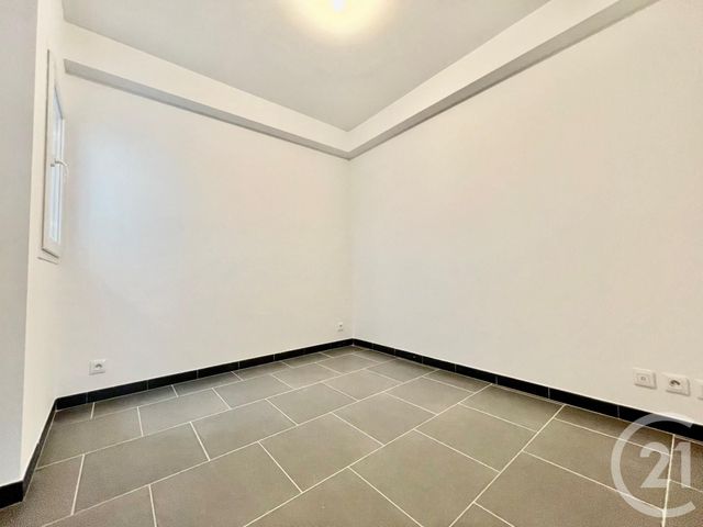 Appartement T2 à louer - 2 pièces - 31.96 m2 - LES PENNES MIRABEAU - 13 - PROVENCE-ALPES-COTE-D-AZUR - Century 21 Immo-Conseil