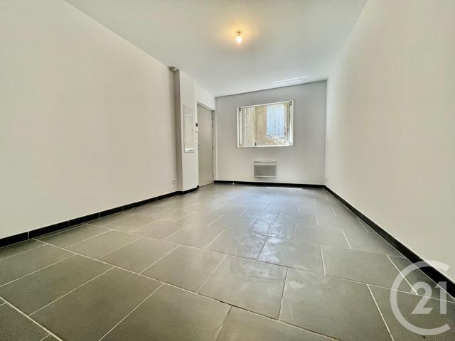 Appartement T2 à louer - 2 pièces - 31.96 m2 - LES PENNES MIRABEAU - 13 - PROVENCE-ALPES-COTE-D-AZUR - Century 21 Immo-Conseil
