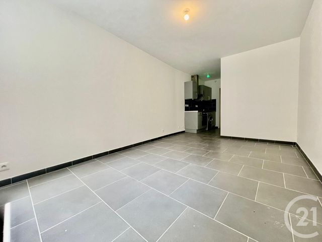 Appartement T2 à louer - 2 pièces - 31.96 m2 - LES PENNES MIRABEAU - 13 - PROVENCE-ALPES-COTE-D-AZUR - Century 21 Immo-Conseil