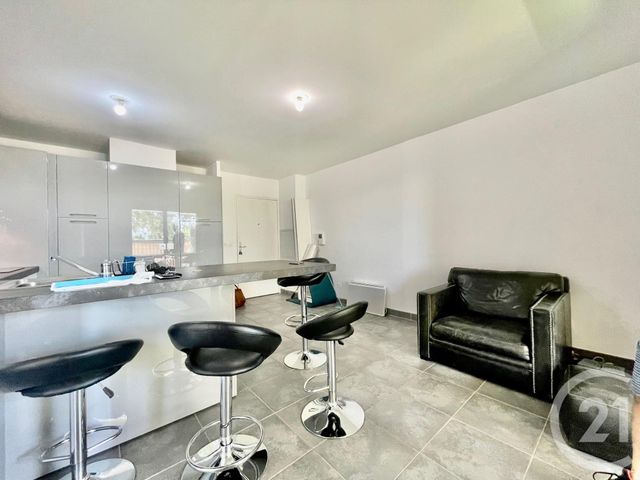 Appartement T2 à louer - 2 pièces - 42.0 m2 - MARSEILLE - 13010 - PROVENCE-ALPES-COTE-D-AZUR - Century 21 Immo-Conseil
