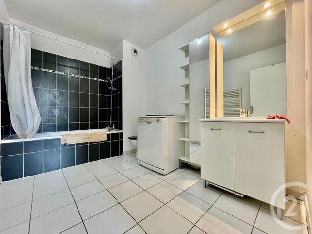 Appartement T2 à louer - 2 pièces - 42.0 m2 - MARSEILLE - 13010 - PROVENCE-ALPES-COTE-D-AZUR - Century 21 Immo-Conseil