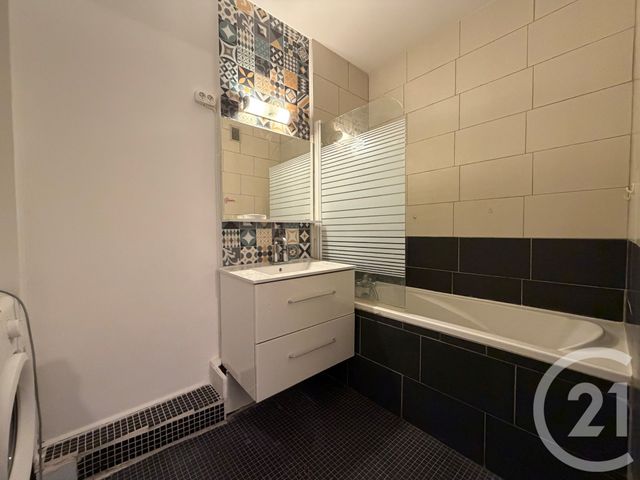 Appartement T2 à louer - 2 pièces - 42.67 m2 - MARSEILLE - 13013 - PROVENCE-ALPES-COTE-D-AZUR - Century 21 Immo-Conseil