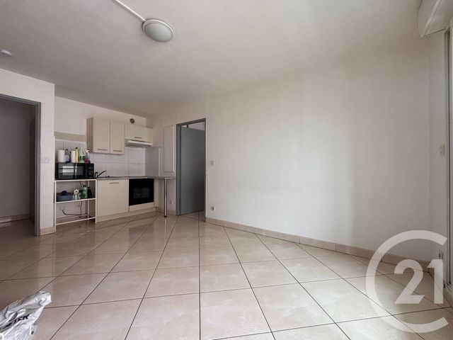 Appartement T2 à louer - 2 pièces - 35.39 m2 - MARSEILLE - 13013 - PROVENCE-ALPES-COTE-D-AZUR - Century 21 Immo-Conseil