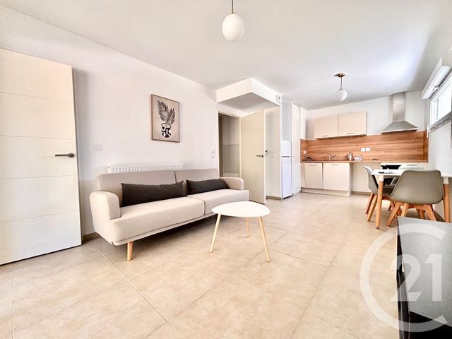 Appartement T2 à louer - 2 pièces - 41.6 m2 - MARSEILLE - 13013 - PROVENCE-ALPES-COTE-D-AZUR - Century 21 Immo-Conseil