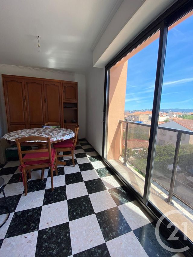 Appartement T3 à louer - 3 pièces - 55.38 m2 - MARSEILLE - 13008 - PROVENCE-ALPES-COTE-D-AZUR - Century 21 Immo-Conseil