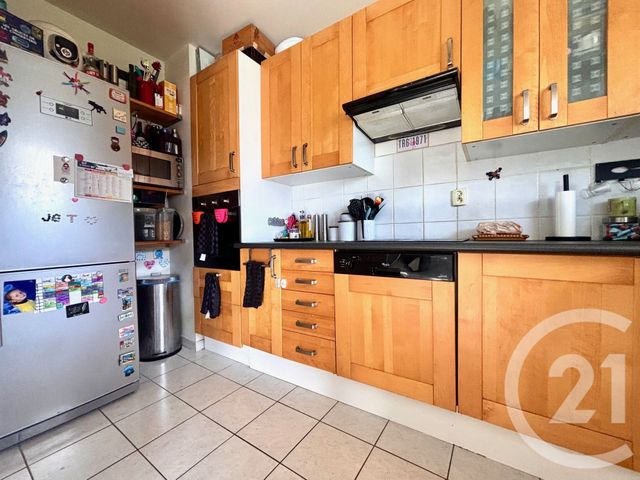Appartement T3 à louer - 3 pièces - 71.23 m2 - MARSEILLE - 13013 - PROVENCE-ALPES-COTE-D-AZUR - Century 21 Immo-Conseil
